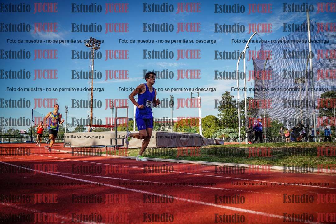 Fotos de los 3000 m llanos de varones