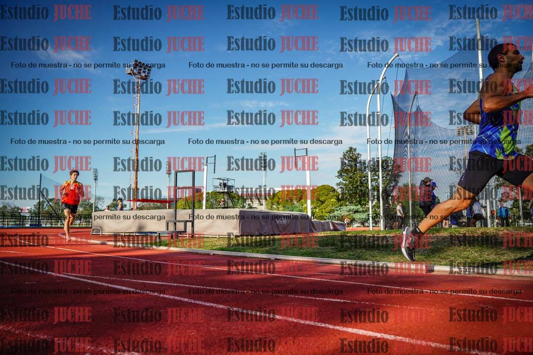 Fotos de los 3000 m llanos de varones