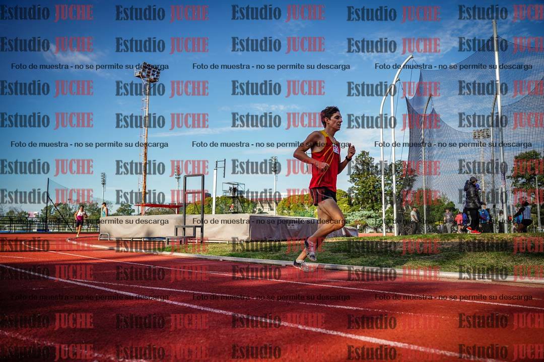 Fotos de los 3000 m llanos de varones