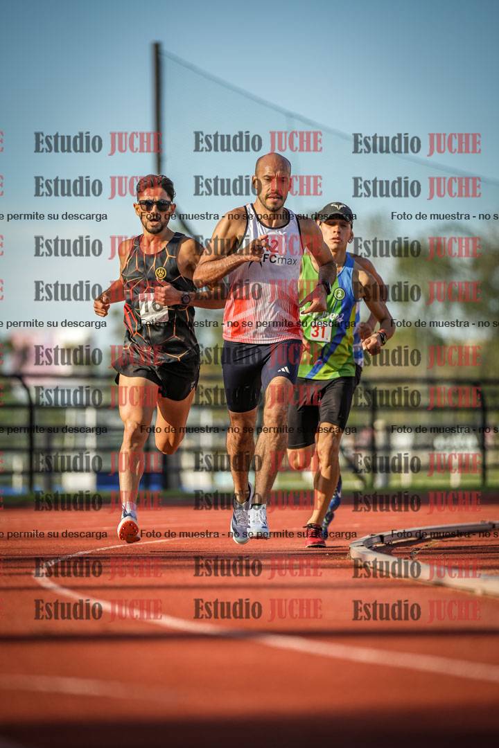 Fotos de los 3000 m llanos de varones