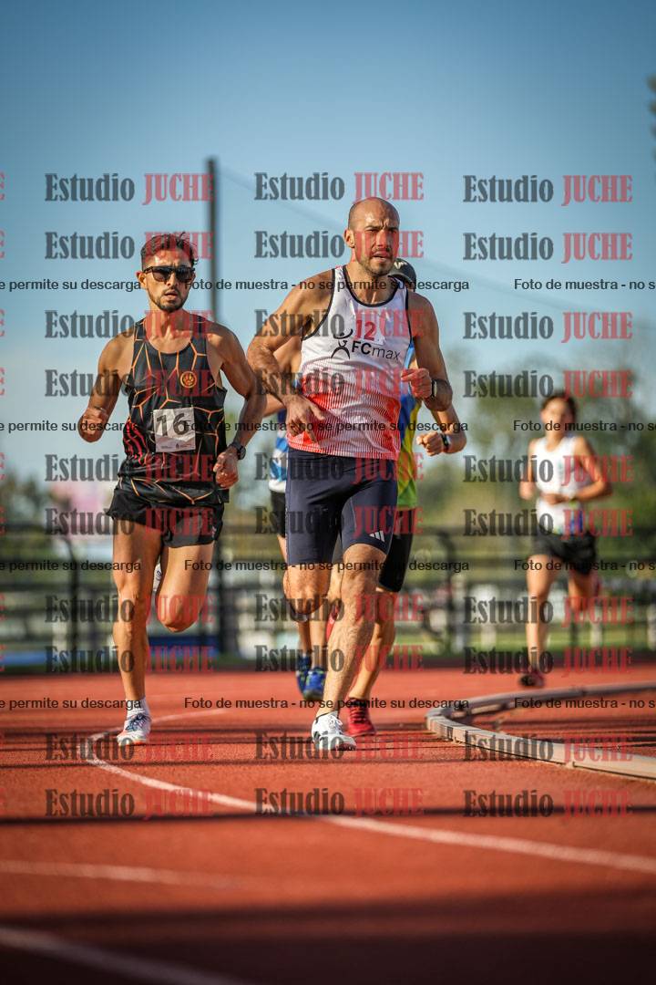 Fotos de los 3000 m llanos de varones