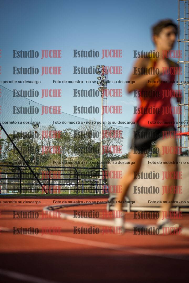 Fotos de los 3000 m llanos de varones