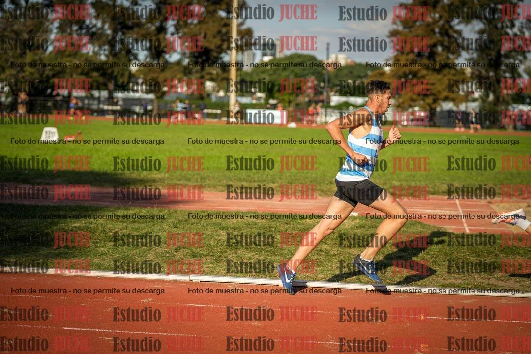 Fotos de los 3000 m llanos de varones