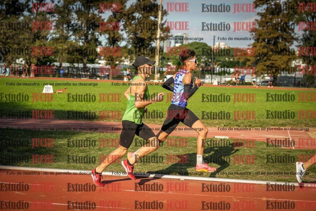 Fotos de los 3000 m llanos de varones