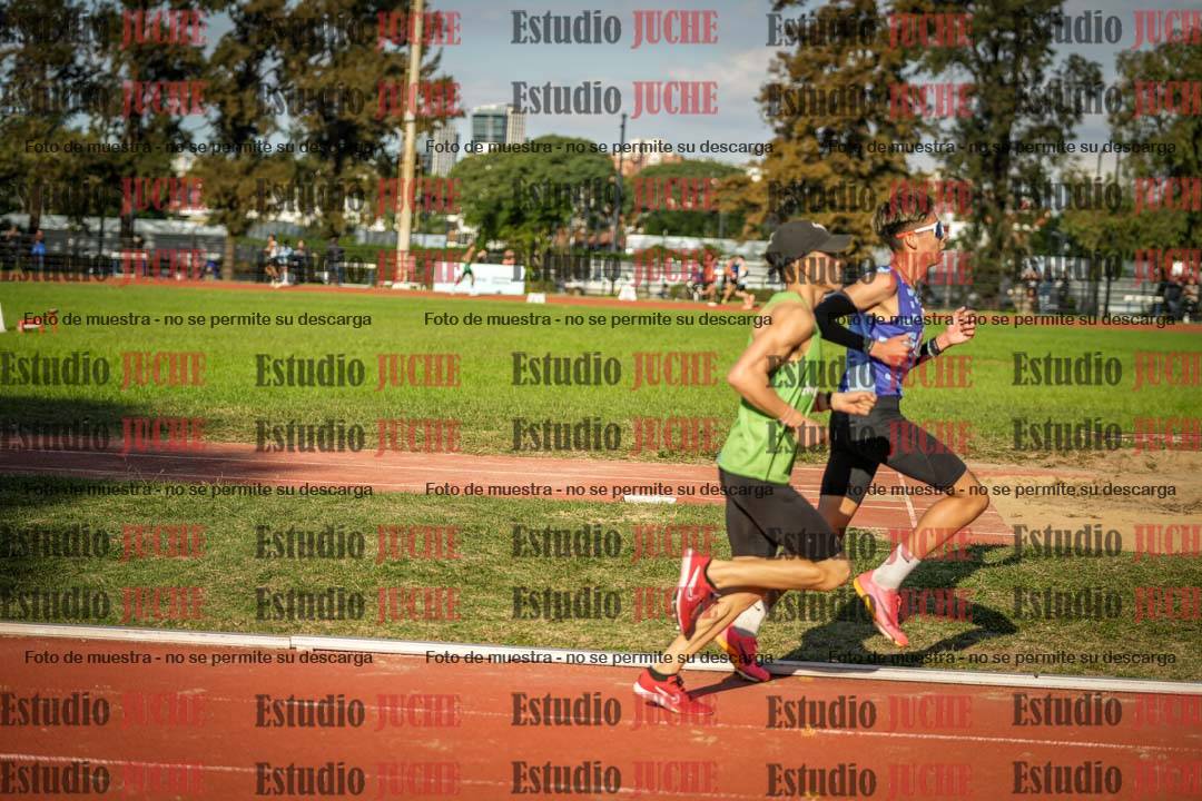 Fotos de los 3000 m llanos de varones