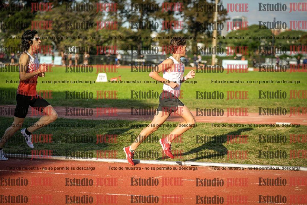 Fotos de los 3000 m llanos de varones