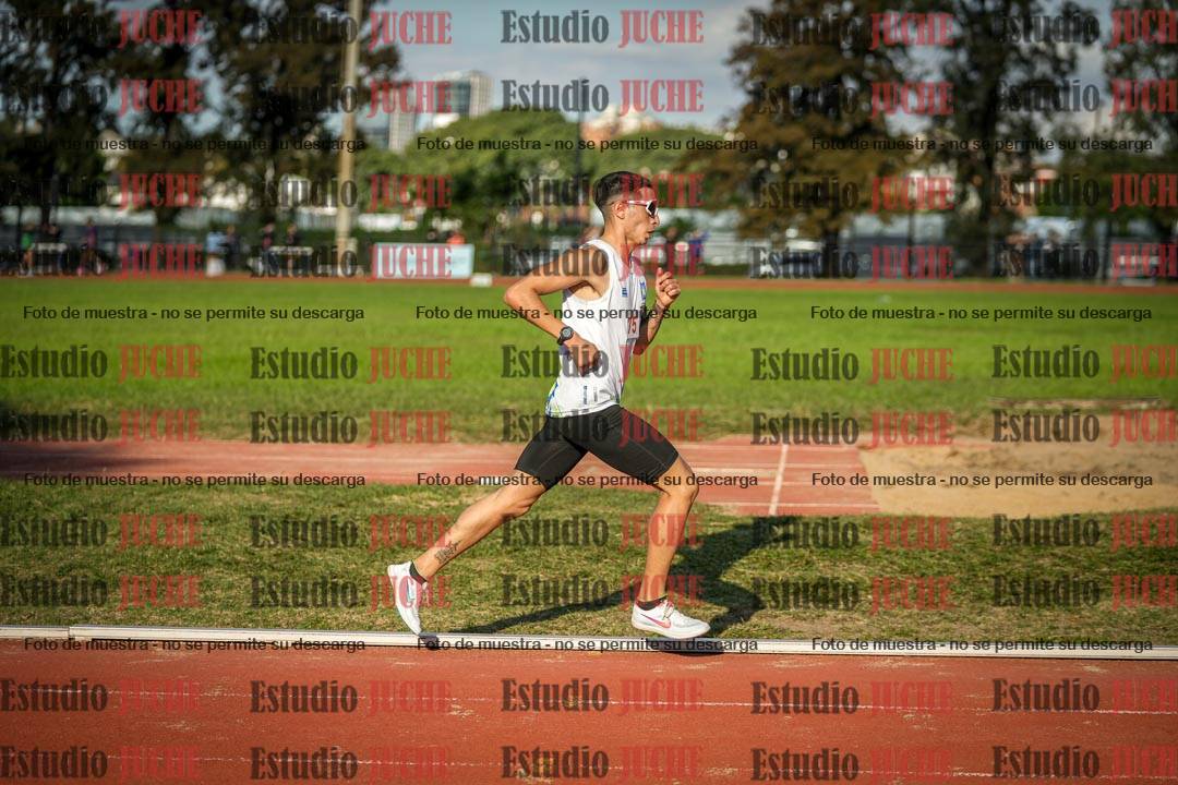 Fotos de los 3000 m llanos de varones