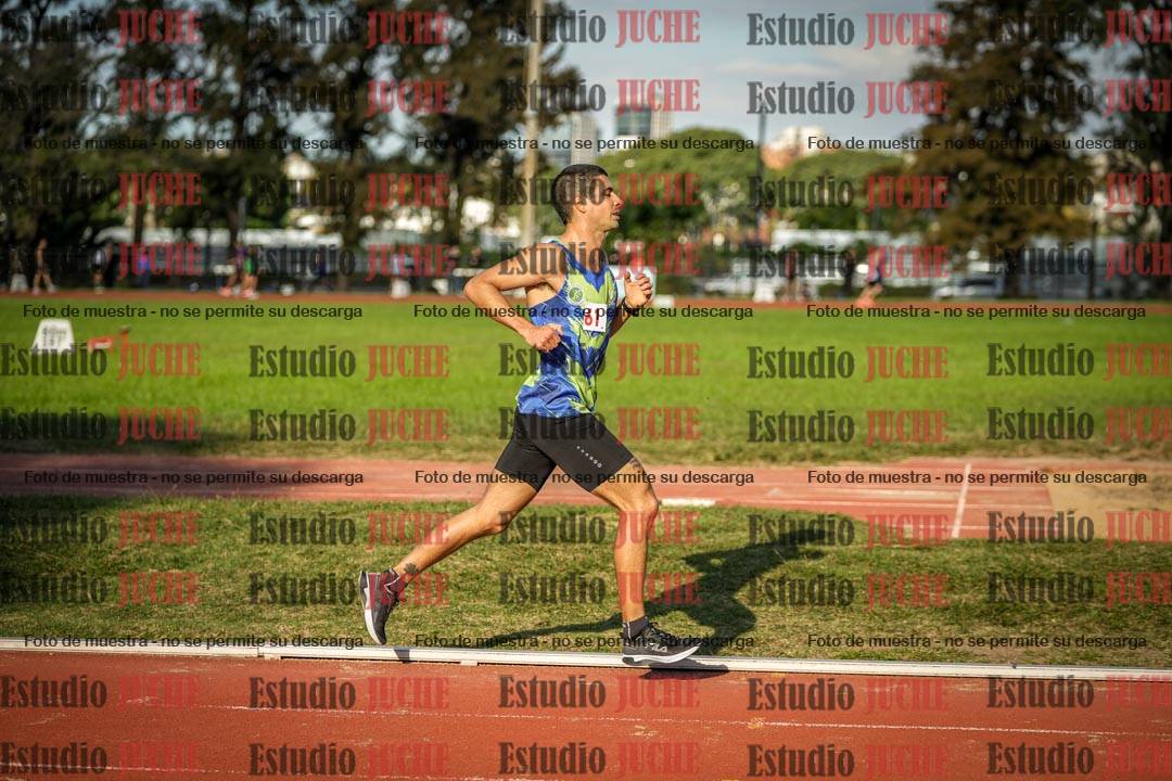Fotos de los 3000 m llanos de varones