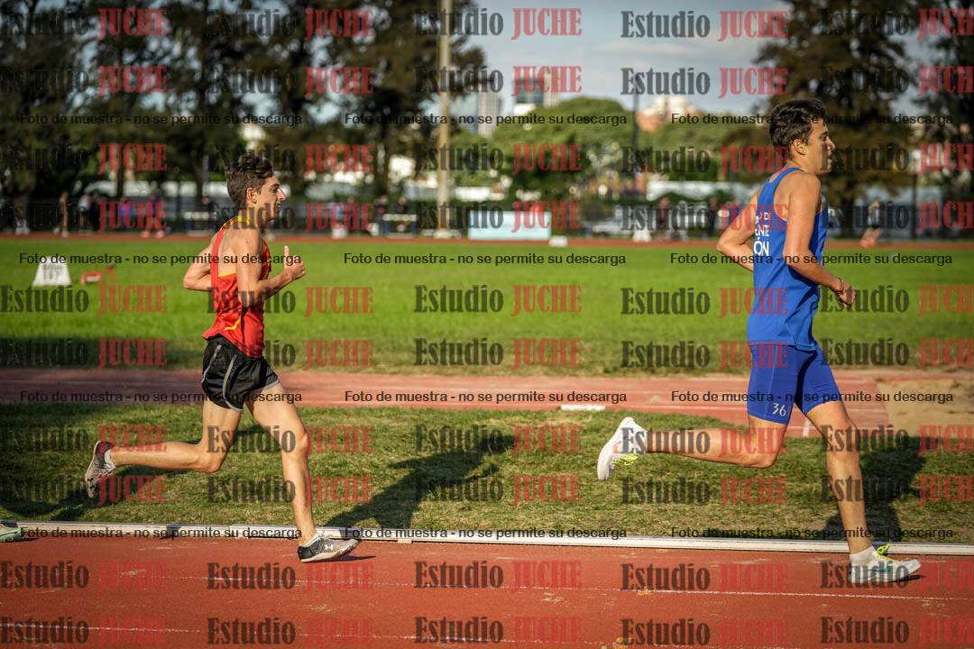 Fotos de los 3000 m llanos de varones