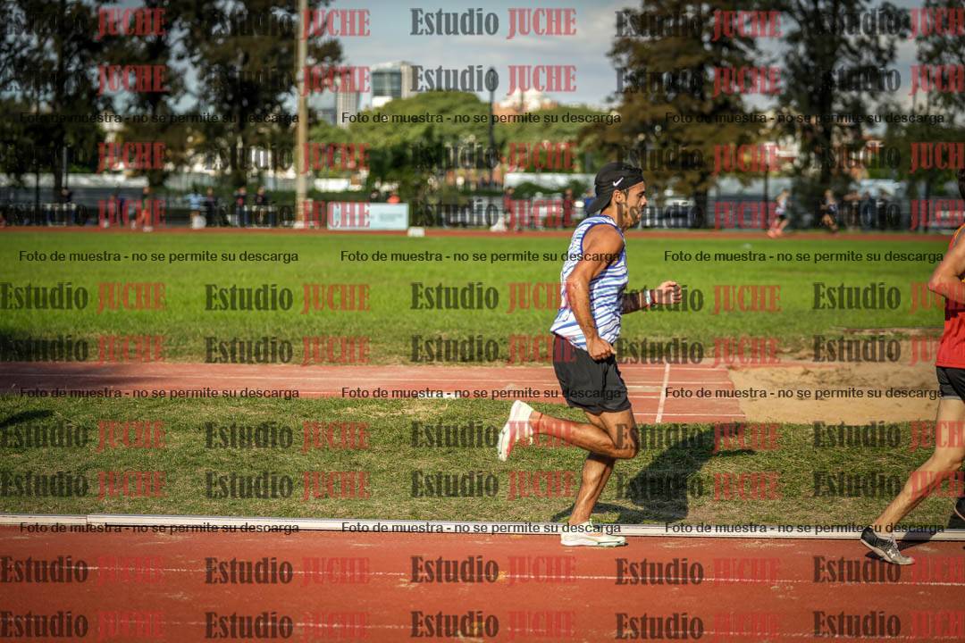 Fotos de los 3000 m llanos de varones