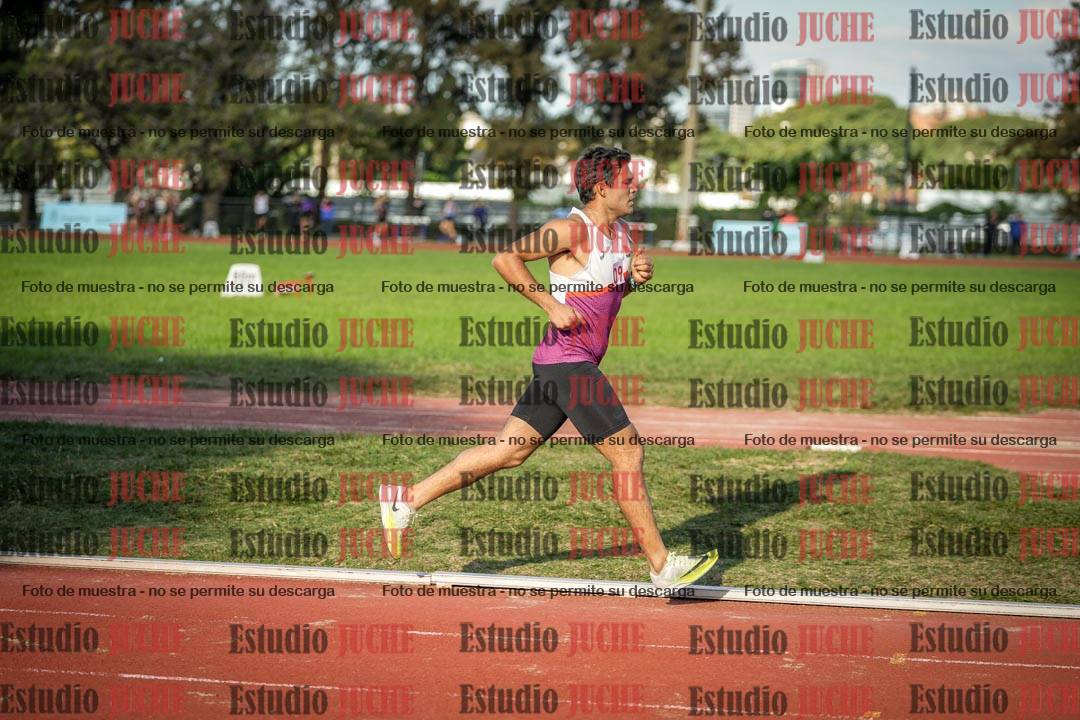 Fotos de los 3000 m llanos de varones