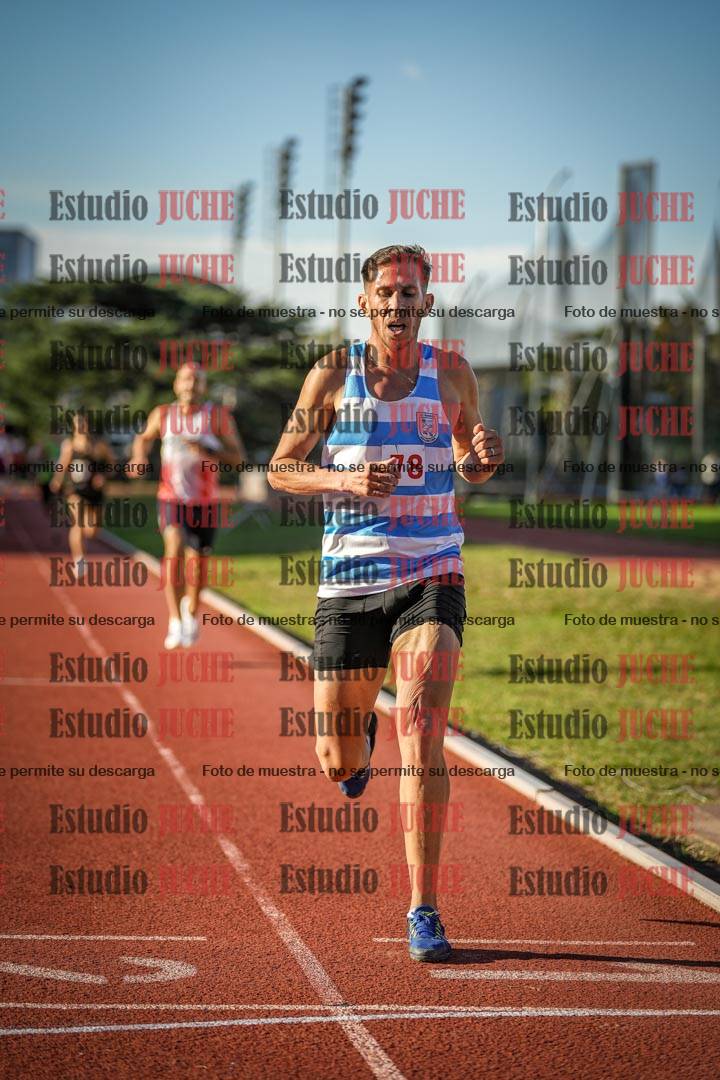 Fotos de los 3000 m llanos de varones