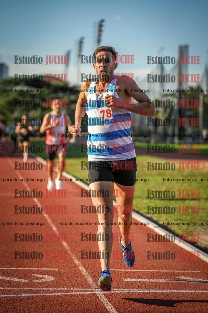 Fotos de los 3000 m llanos de varones