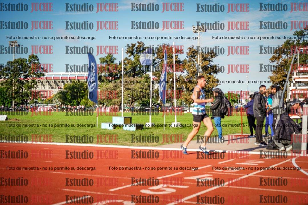 Fotos de los 3000 m llanos de varones