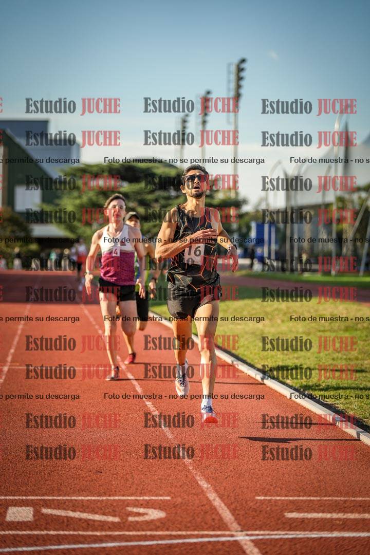 Fotos de los 3000 m llanos de varones