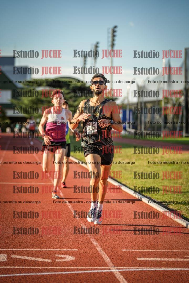 Fotos de los 3000 m llanos de varones