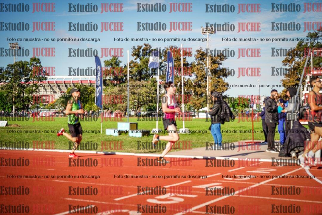 Fotos de los 3000 m llanos de varones