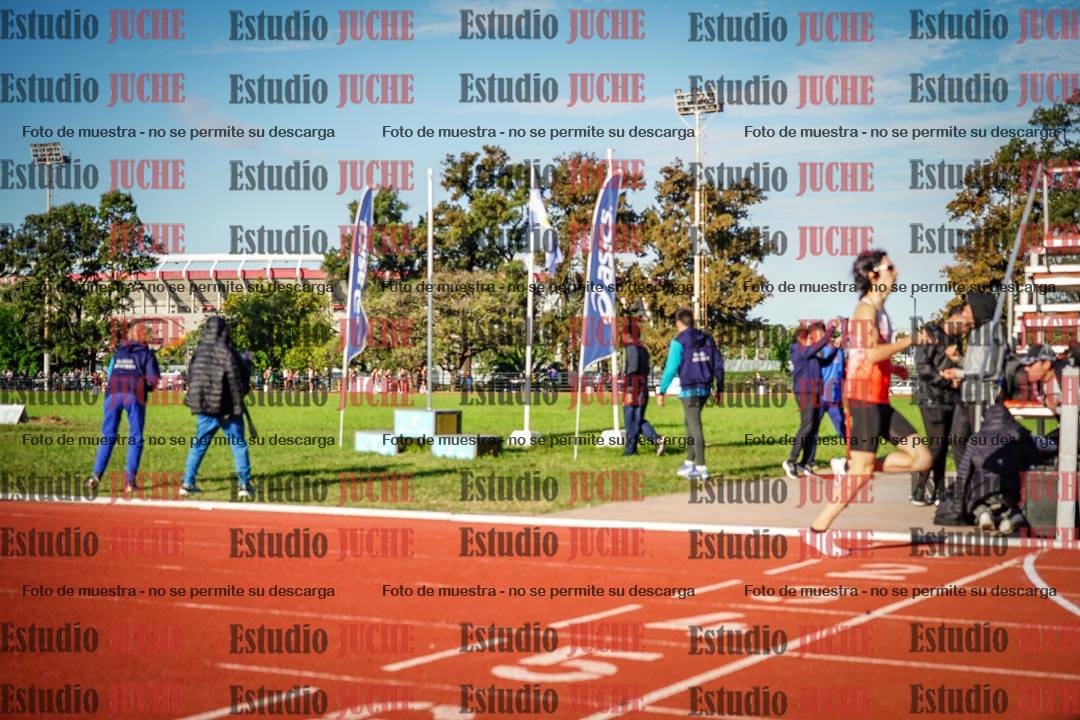 Fotos de los 3000 m llanos de varones