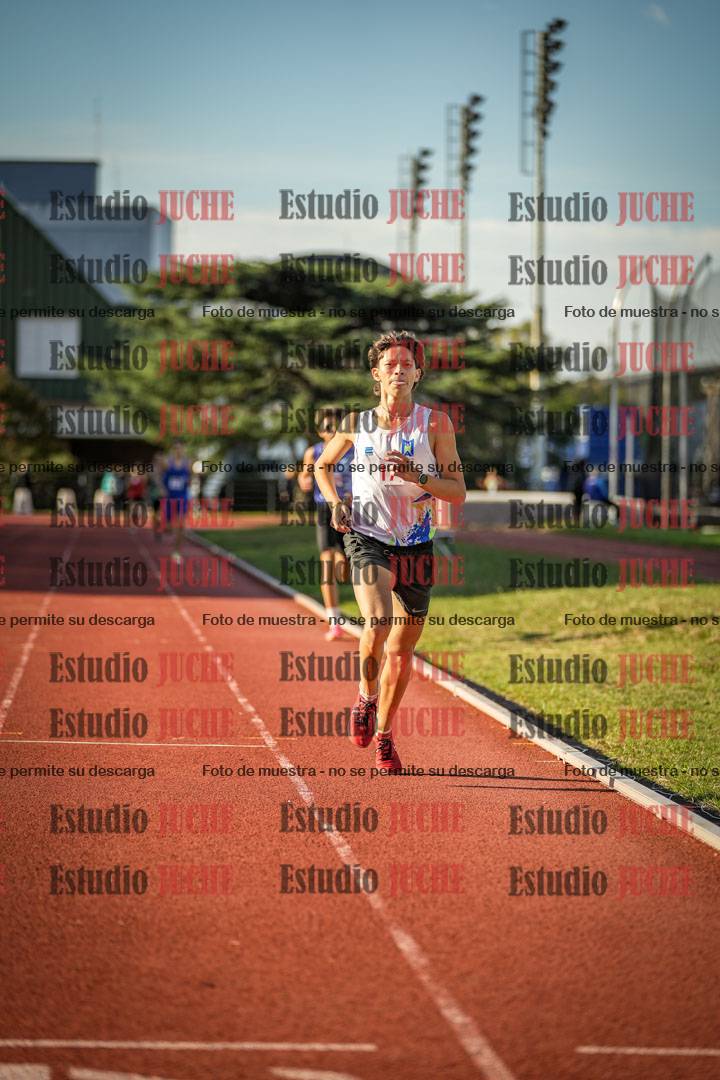Fotos de los 3000 m llanos de varones