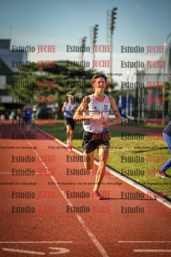 Fotos de los 3000 m llanos de varones