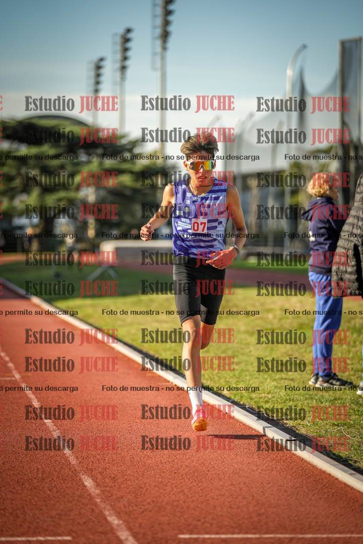 Fotos de los 3000 m llanos de varones