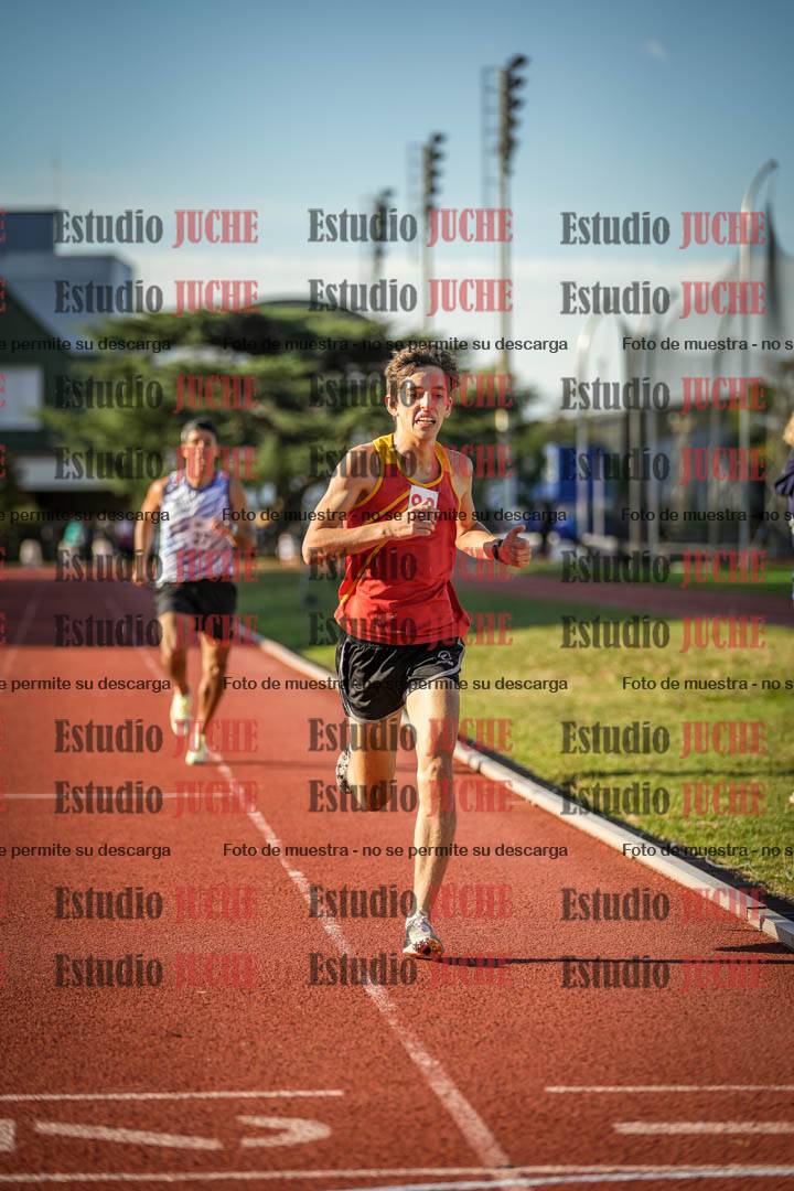 Fotos de los 3000 m llanos de varones