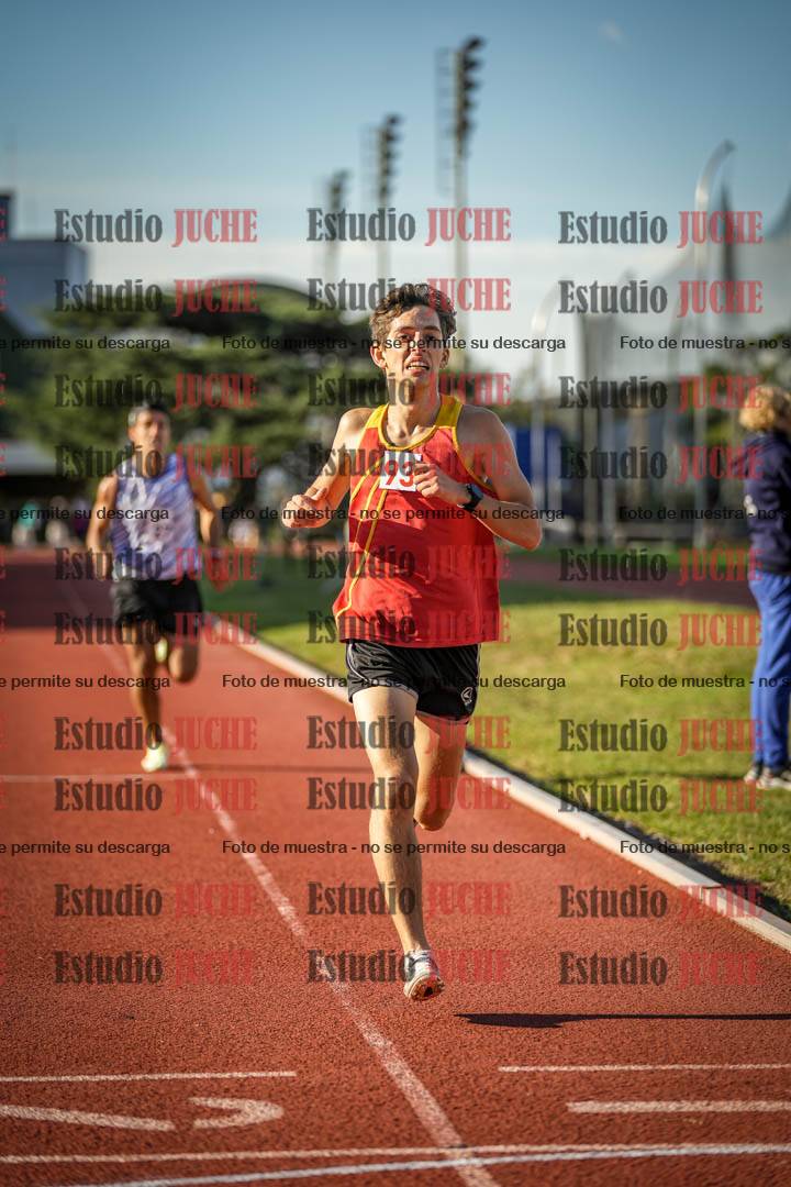 Fotos de los 3000 m llanos de varones