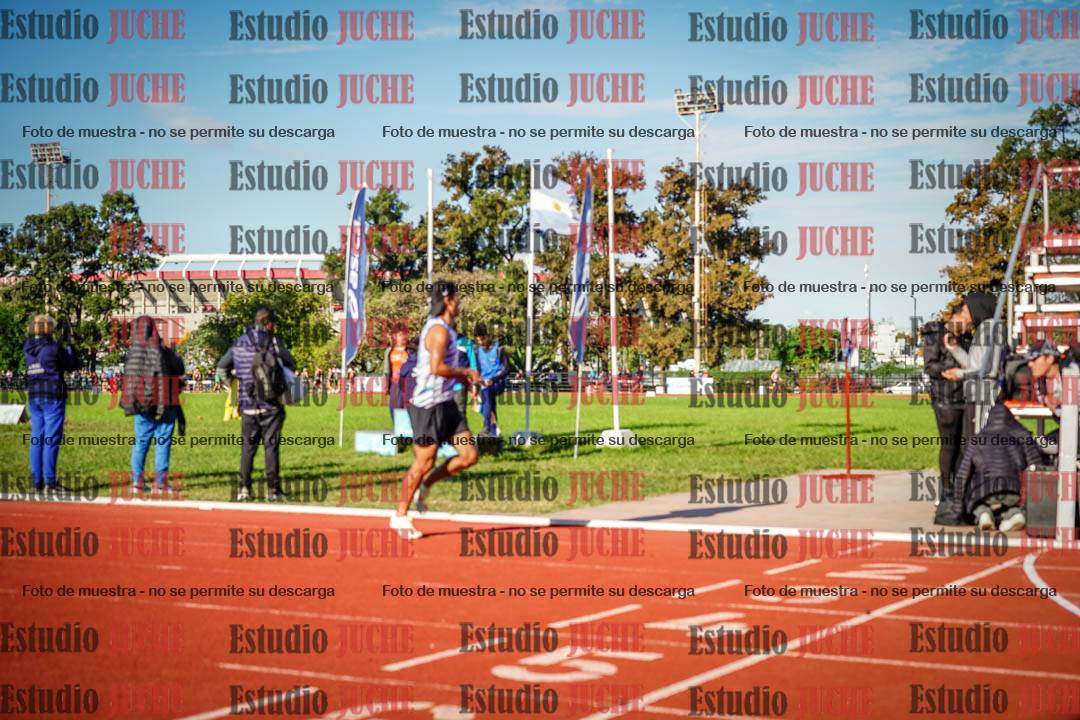 Fotos de los 3000 m llanos de varones