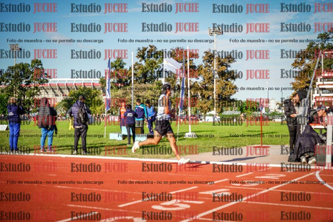 Fotos de los 3000 m llanos de varones