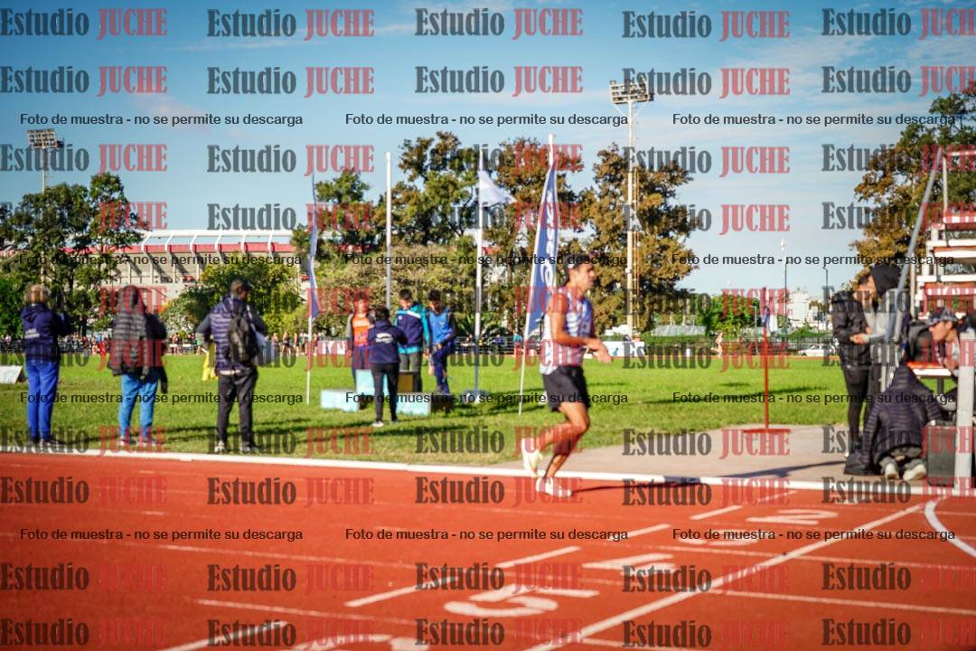 Fotos de los 3000 m llanos de varones