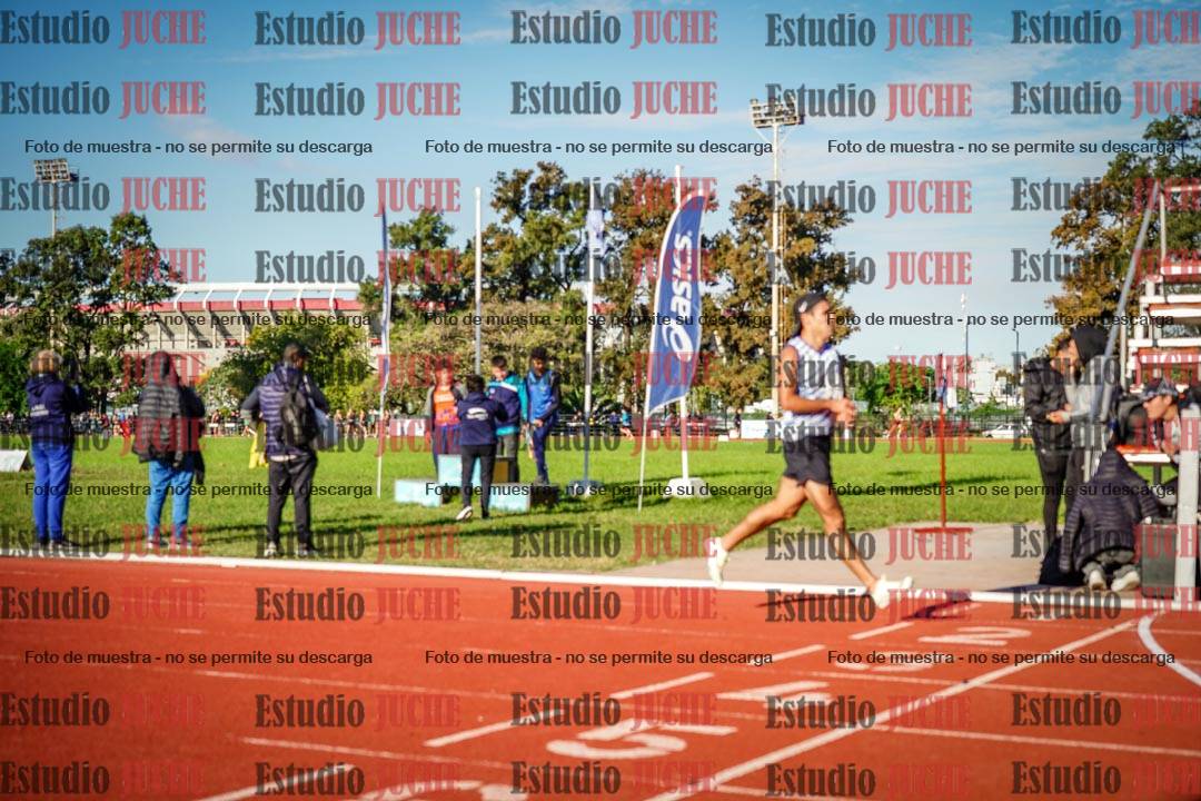 Fotos de los 3000 m llanos de varones