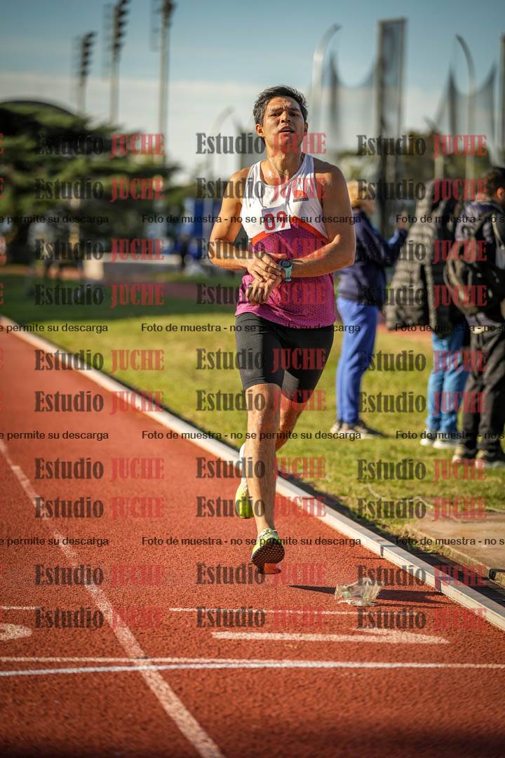 Fotos de los 3000 m llanos de varones