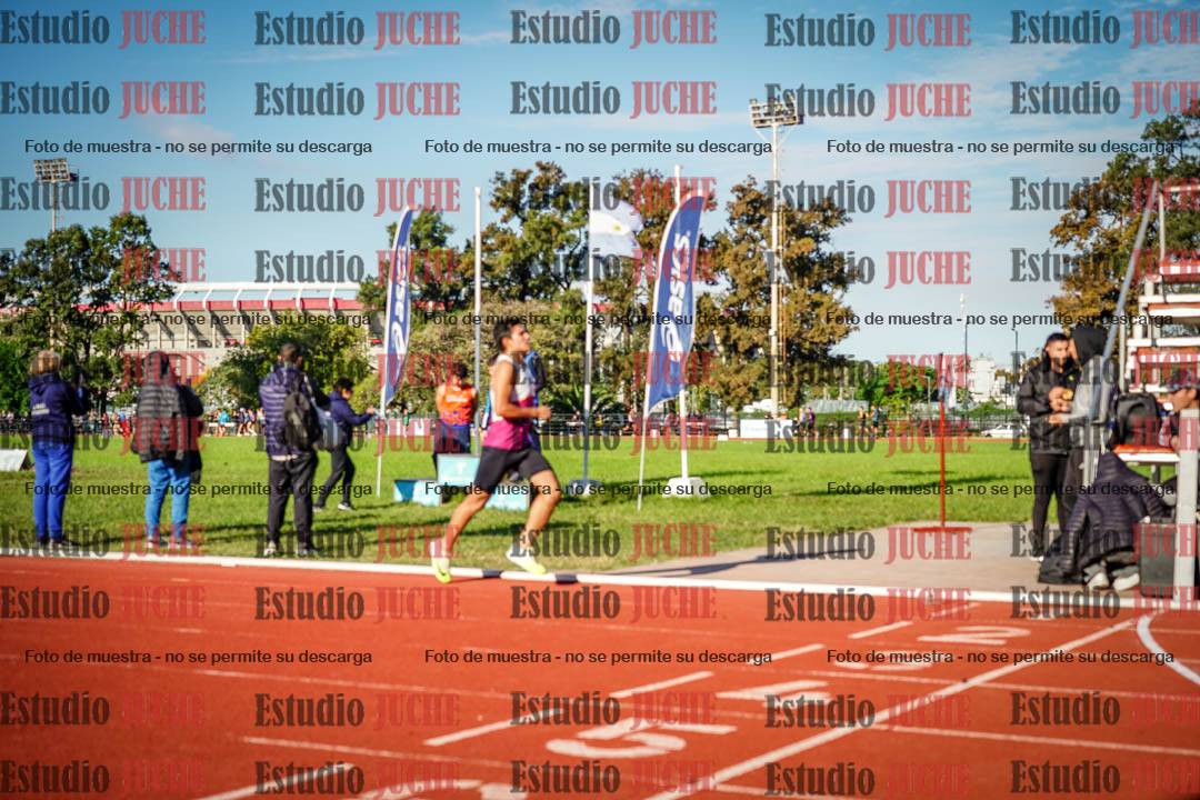 Fotos de los 3000 m llanos de varones