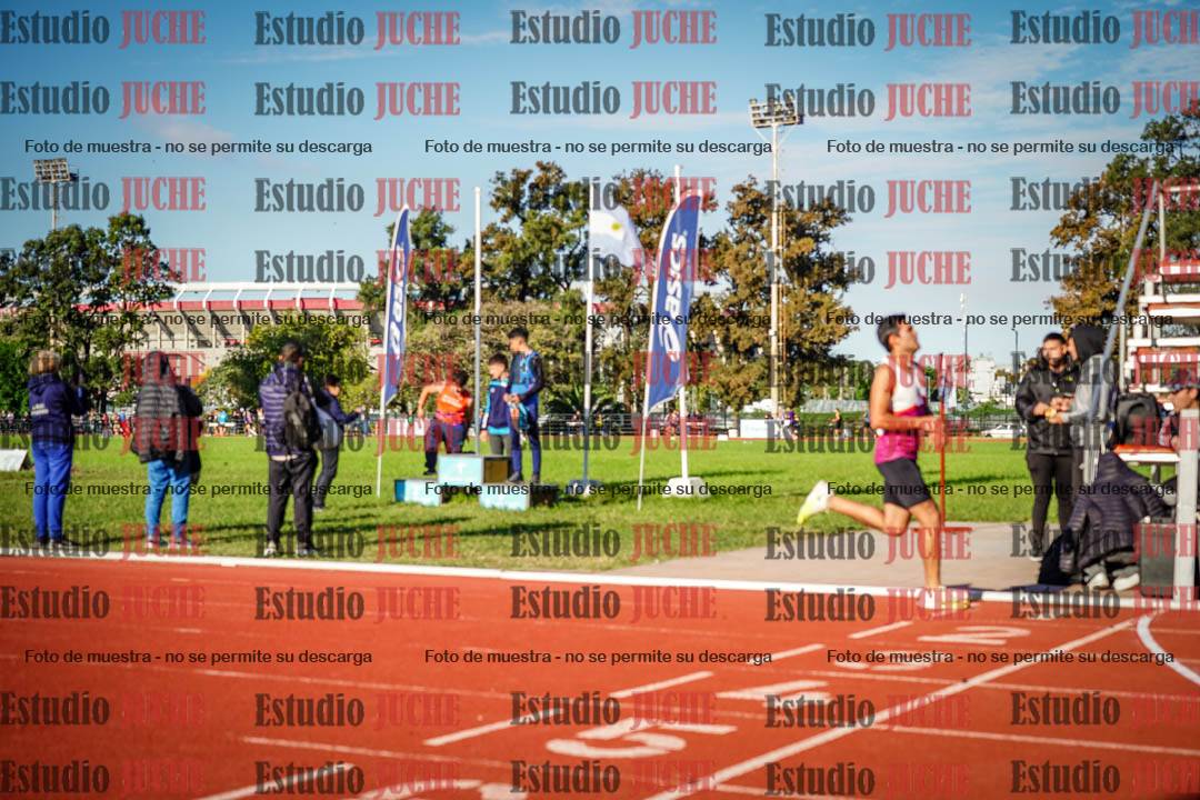Fotos de los 3000 m llanos de varones