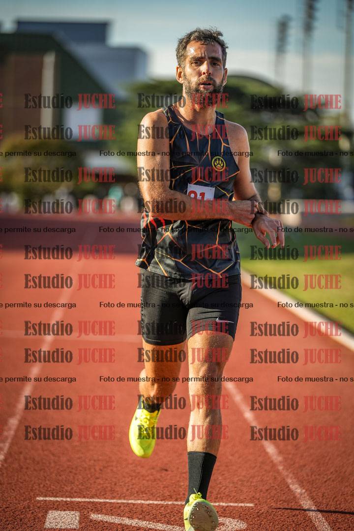 Fotos de los 3000 m llanos de varones