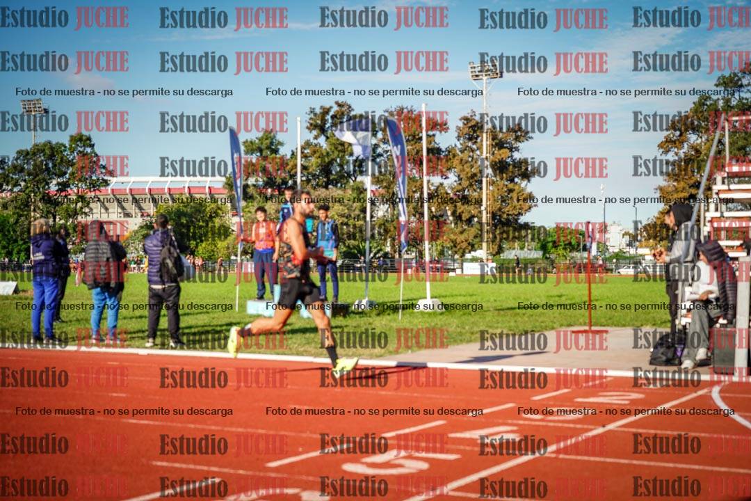 Fotos de los 3000 m llanos de varones