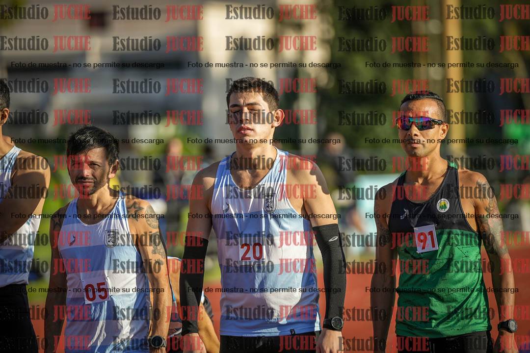 Fotos de los 3000 m llanos de varones