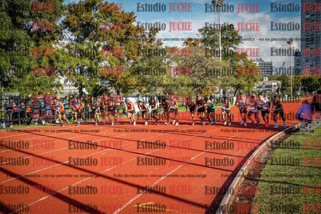 Fotos de los 3000 m llanos de varones