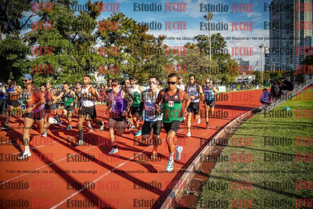 Fotos de los 3000 m llanos de varones
