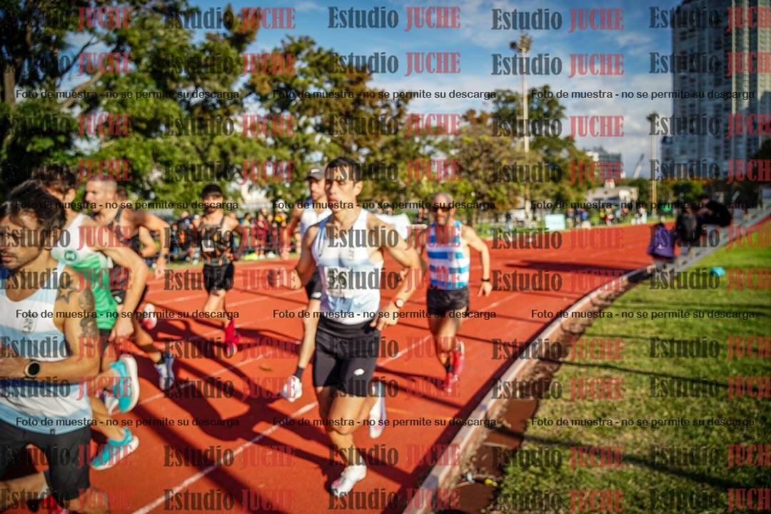 Fotos de los 3000 m llanos de varones