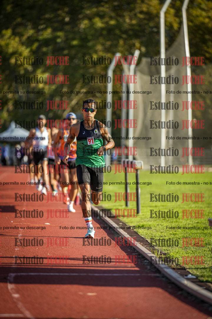 Fotos de los 3000 m llanos de varones