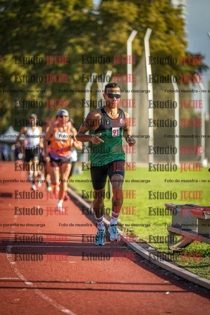 Fotos de los 3000 m llanos de varones