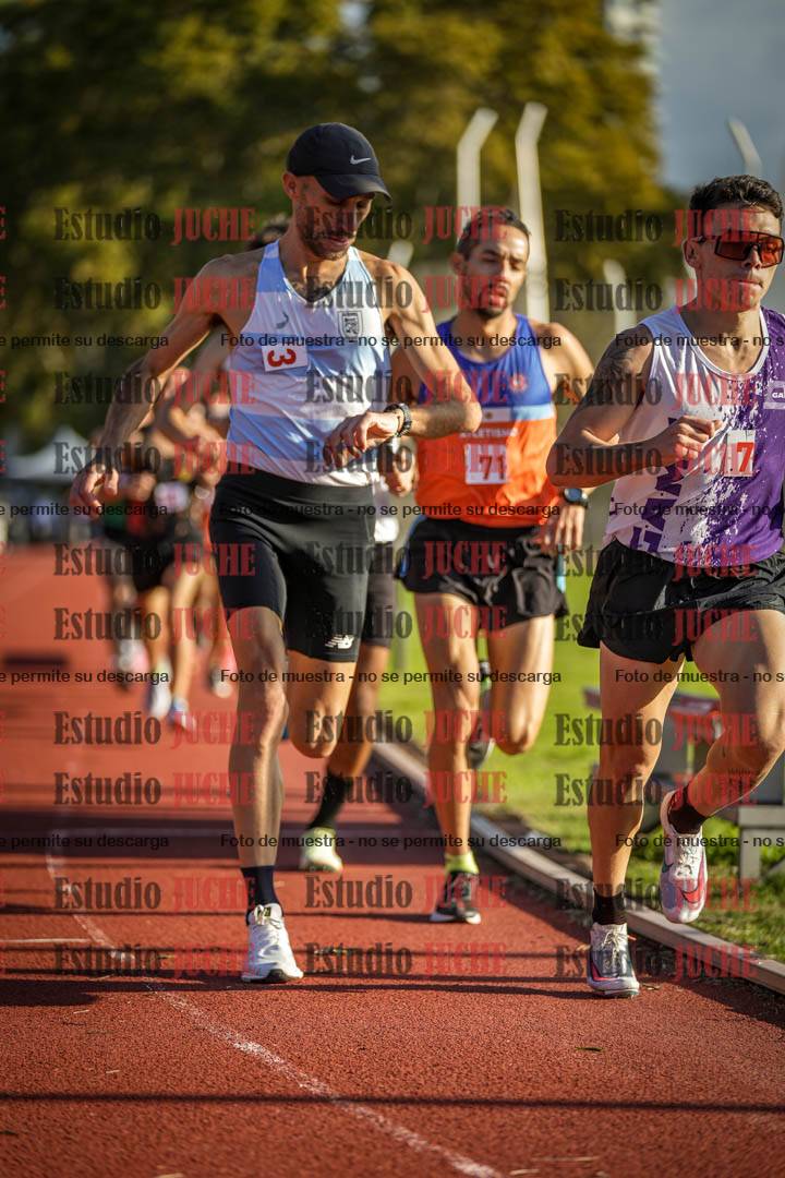 Fotos de los 3000 m llanos de varones
