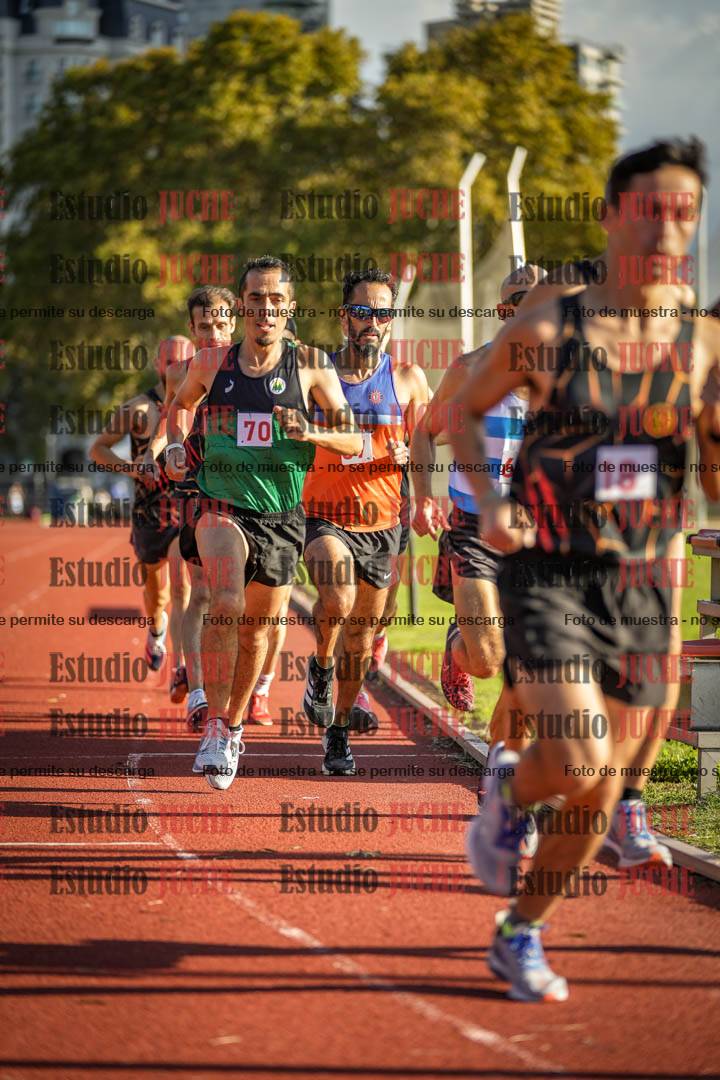 Fotos de los 3000 m llanos de varones