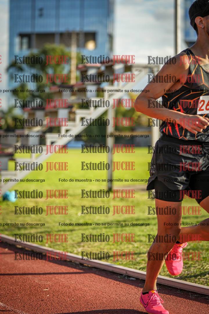 Fotos de los 3000 m llanos de varones