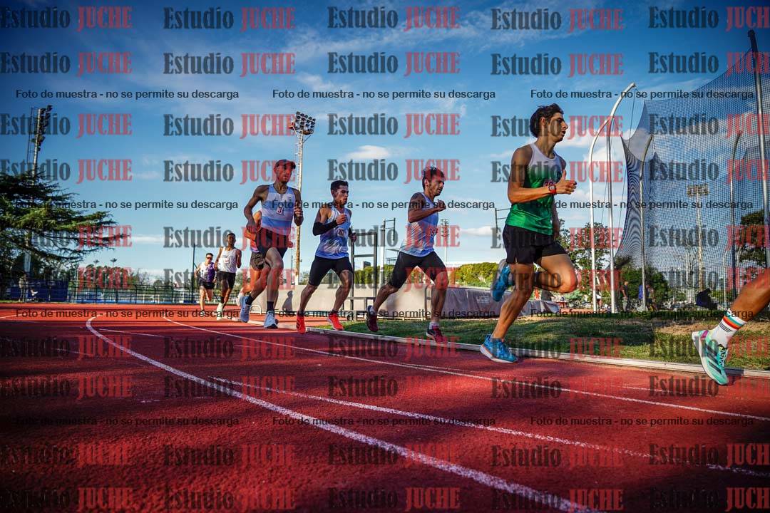 Fotos de los 3000 m llanos de varones