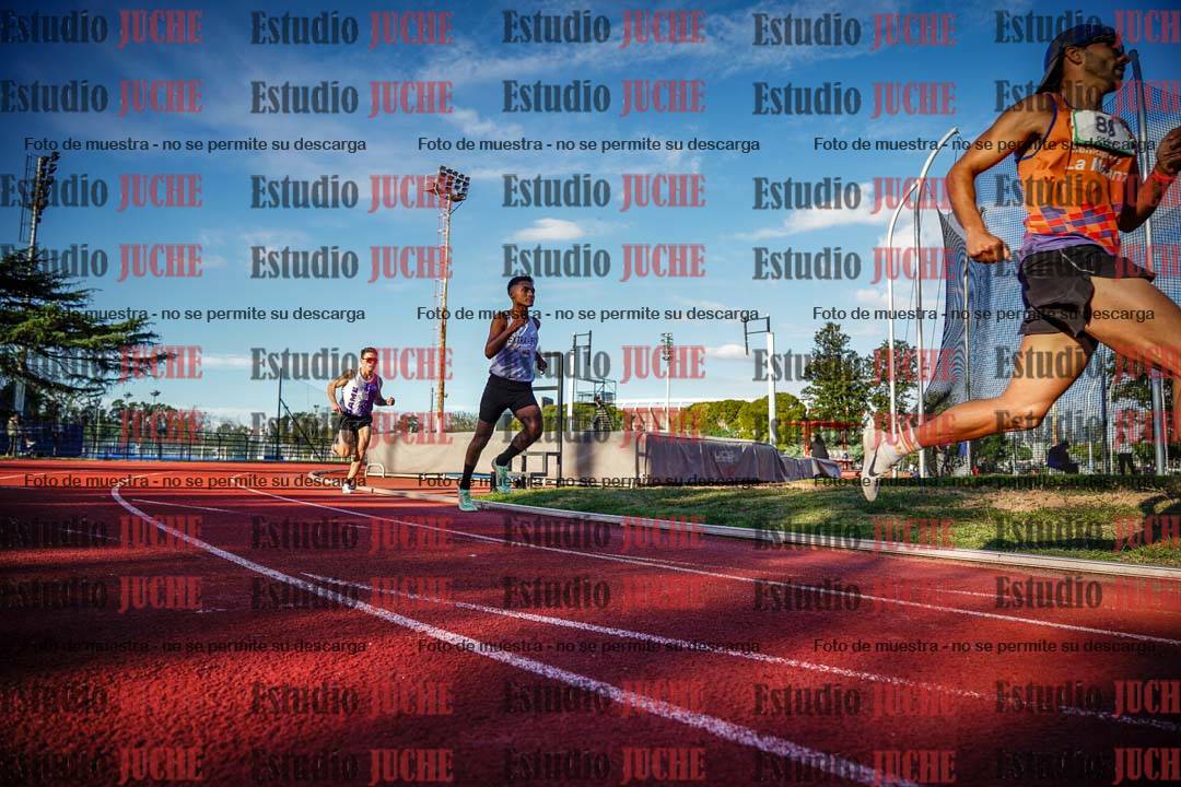 Fotos de los 3000 m llanos de varones