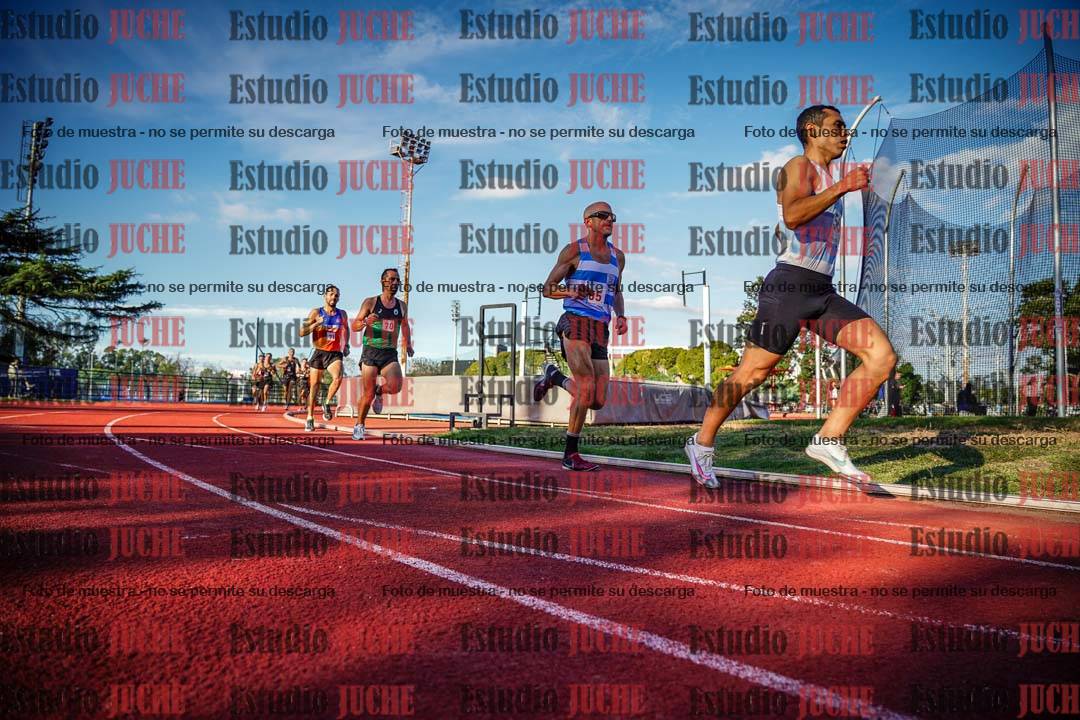 Fotos de los 3000 m llanos de varones