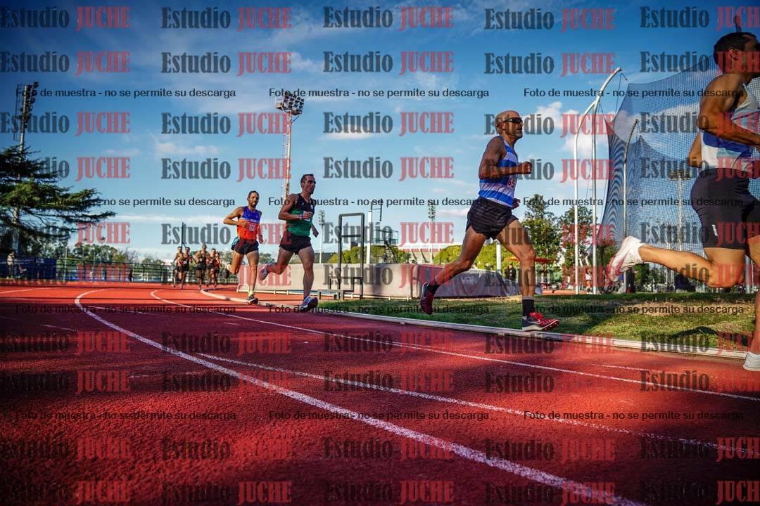 Fotos de los 3000 m llanos de varones