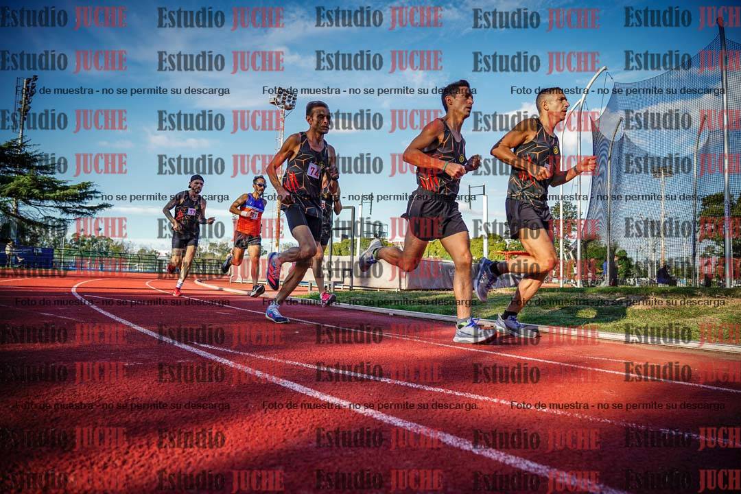 Fotos de los 3000 m llanos de varones